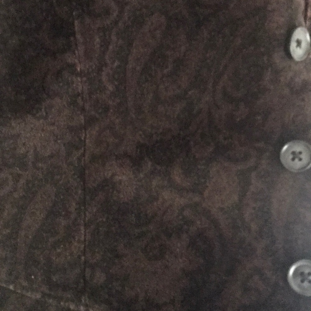 Vest - Picture 2 of 5